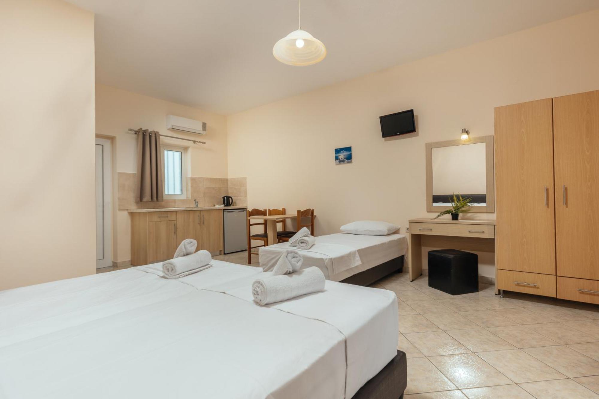 Yakinthos Hotel Laganas Extérieur photo