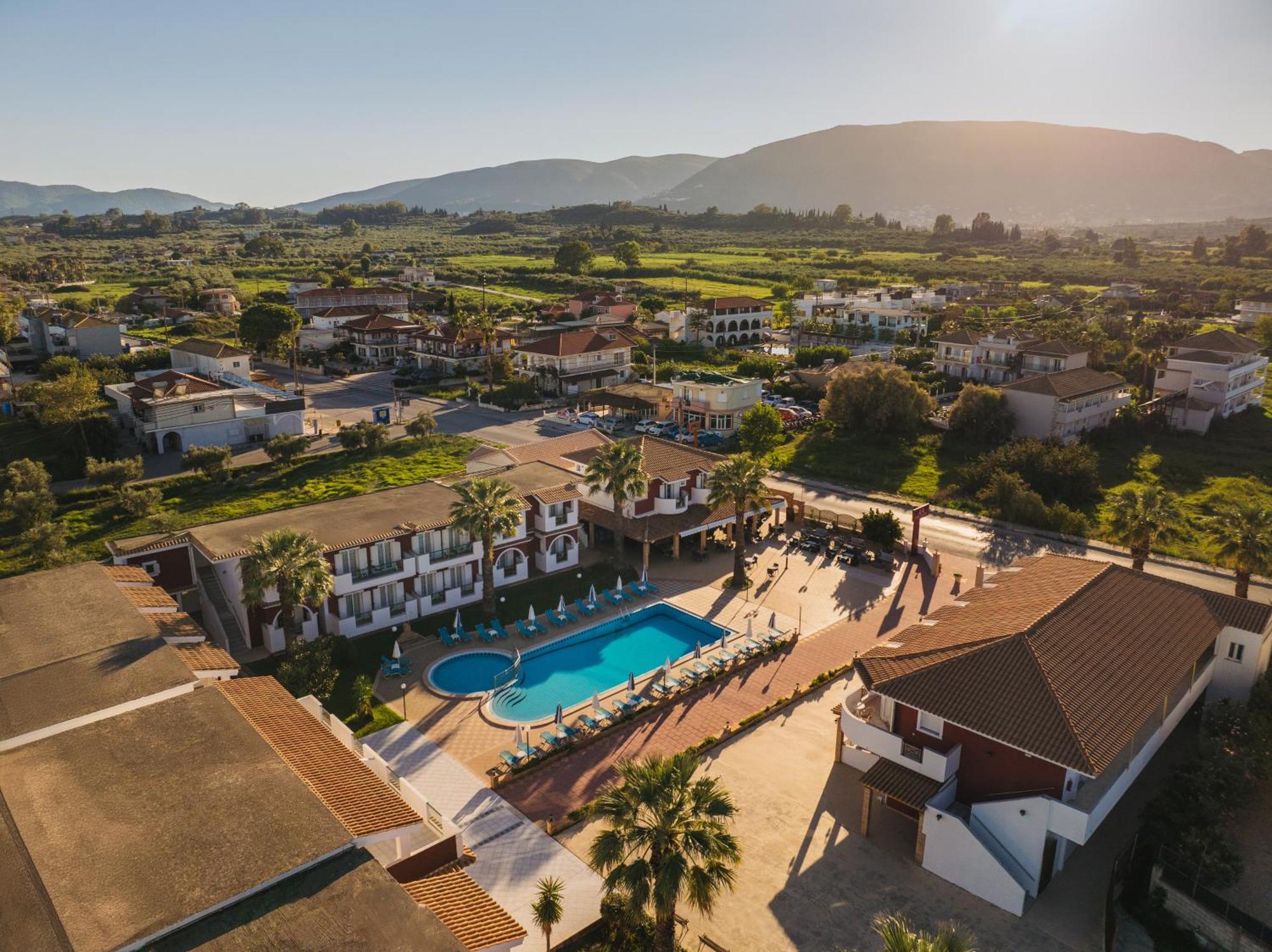 Yakinthos Hotel Laganas Extérieur photo